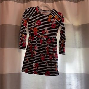 Girls Floral striped dress. WITH POCKETS